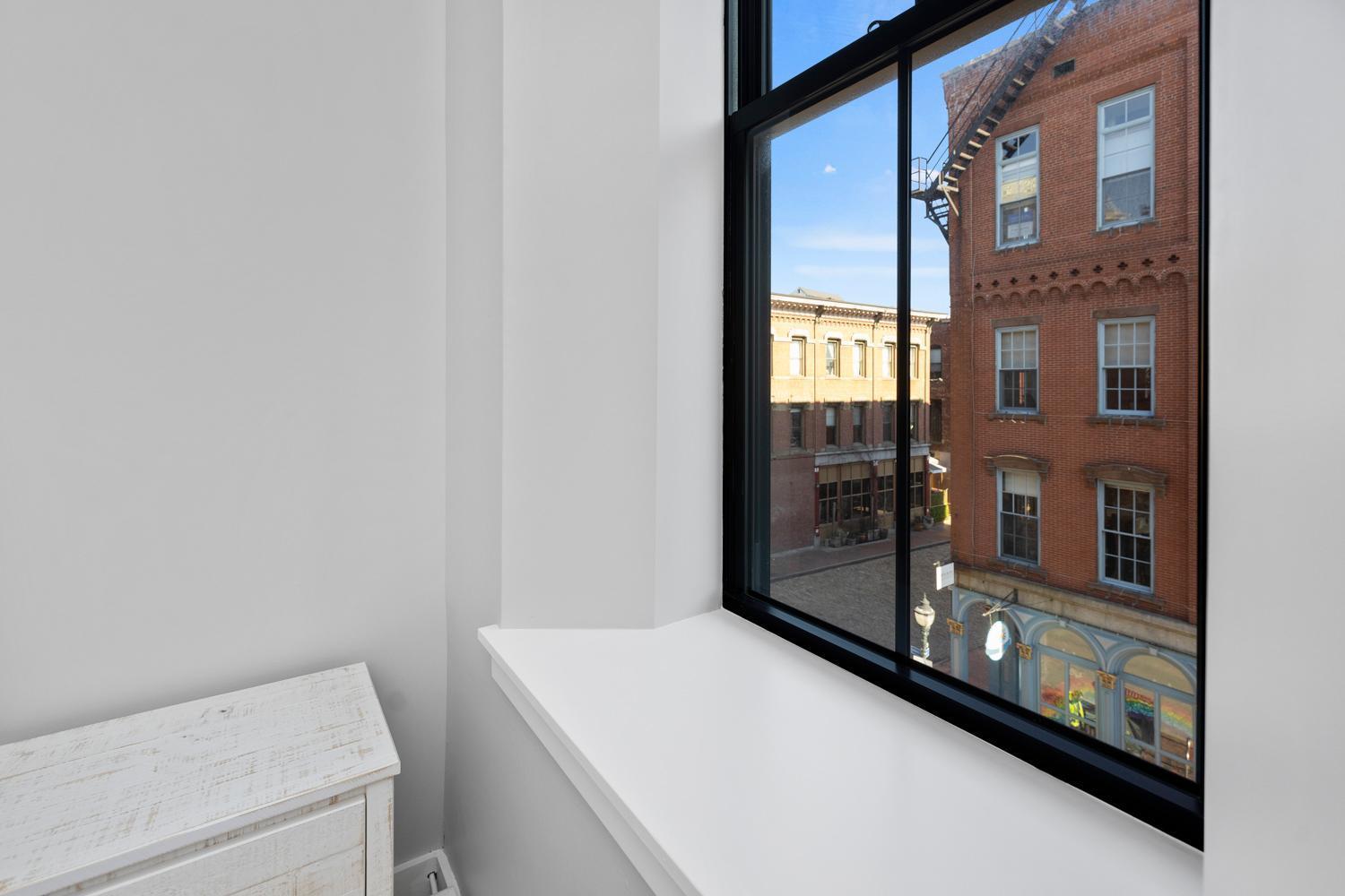 Modern Remodeled Loft In Portlands Iconic Old Port 아파트 외부 사진